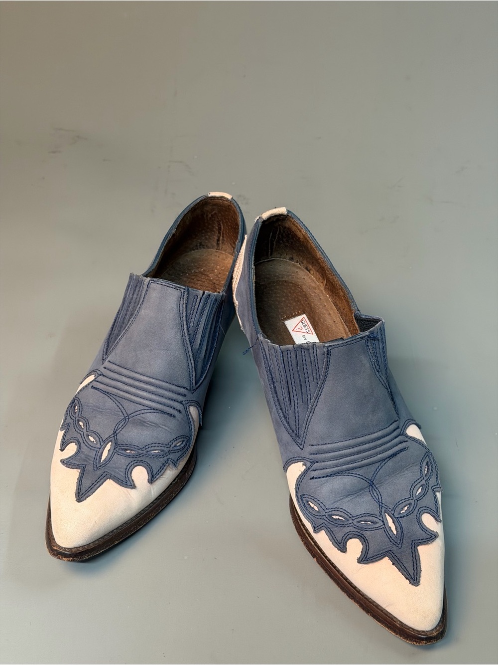 GUESS Two-Tone Blue and Cream Pointed Western Heels